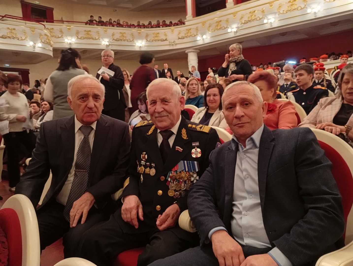 Напомним, что на территории города Венёва есть песчаный пруд, который по бумагам считается обводненным карь…